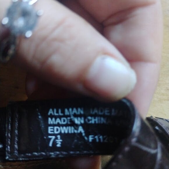 Merona Black Croc-Embossed Strappy Wedges with Gold Stud Detail in Size 7.5 - Picture 8 of 8